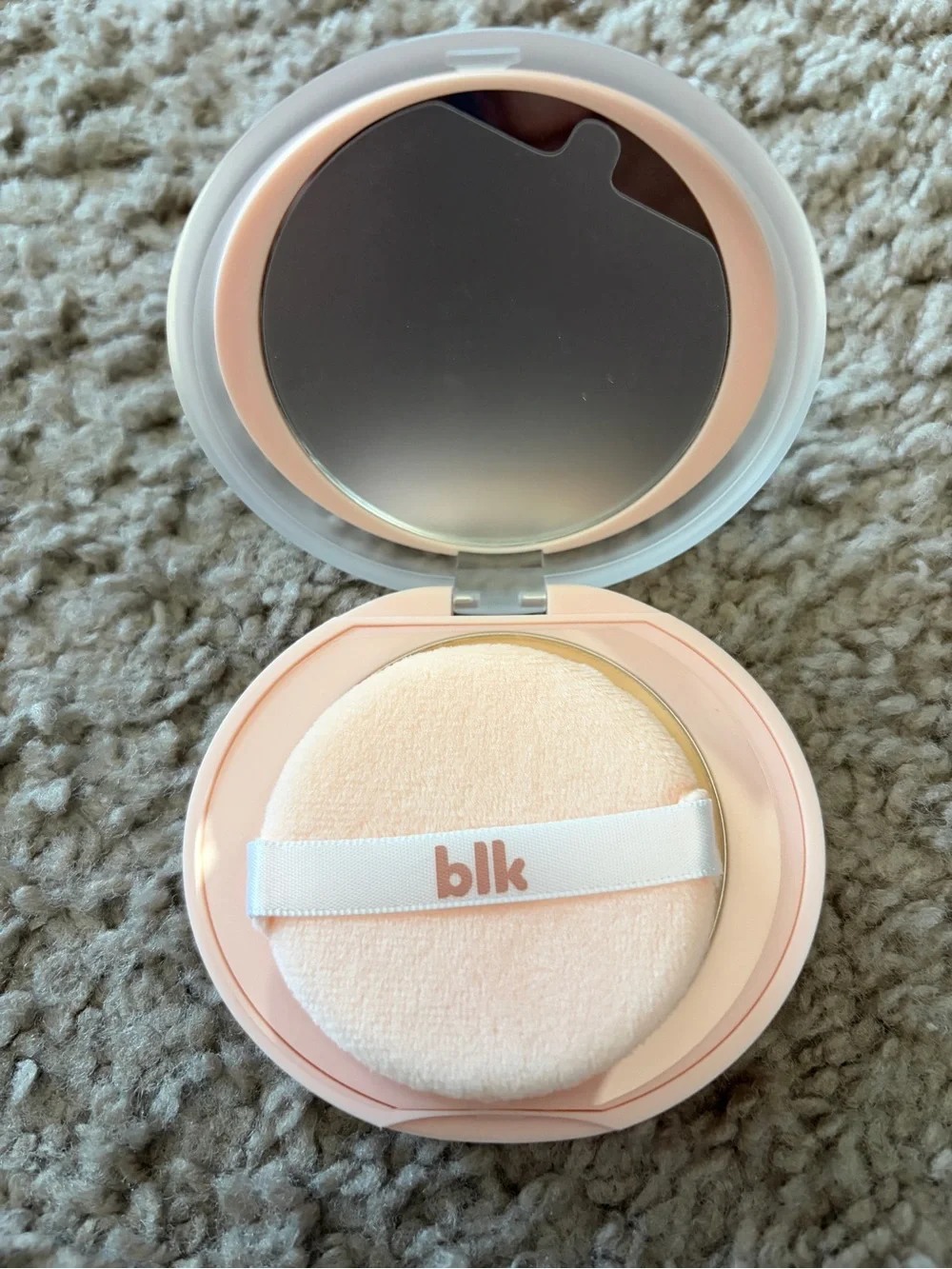 Soft Blur Powder Foundation - Pale Pink Compact